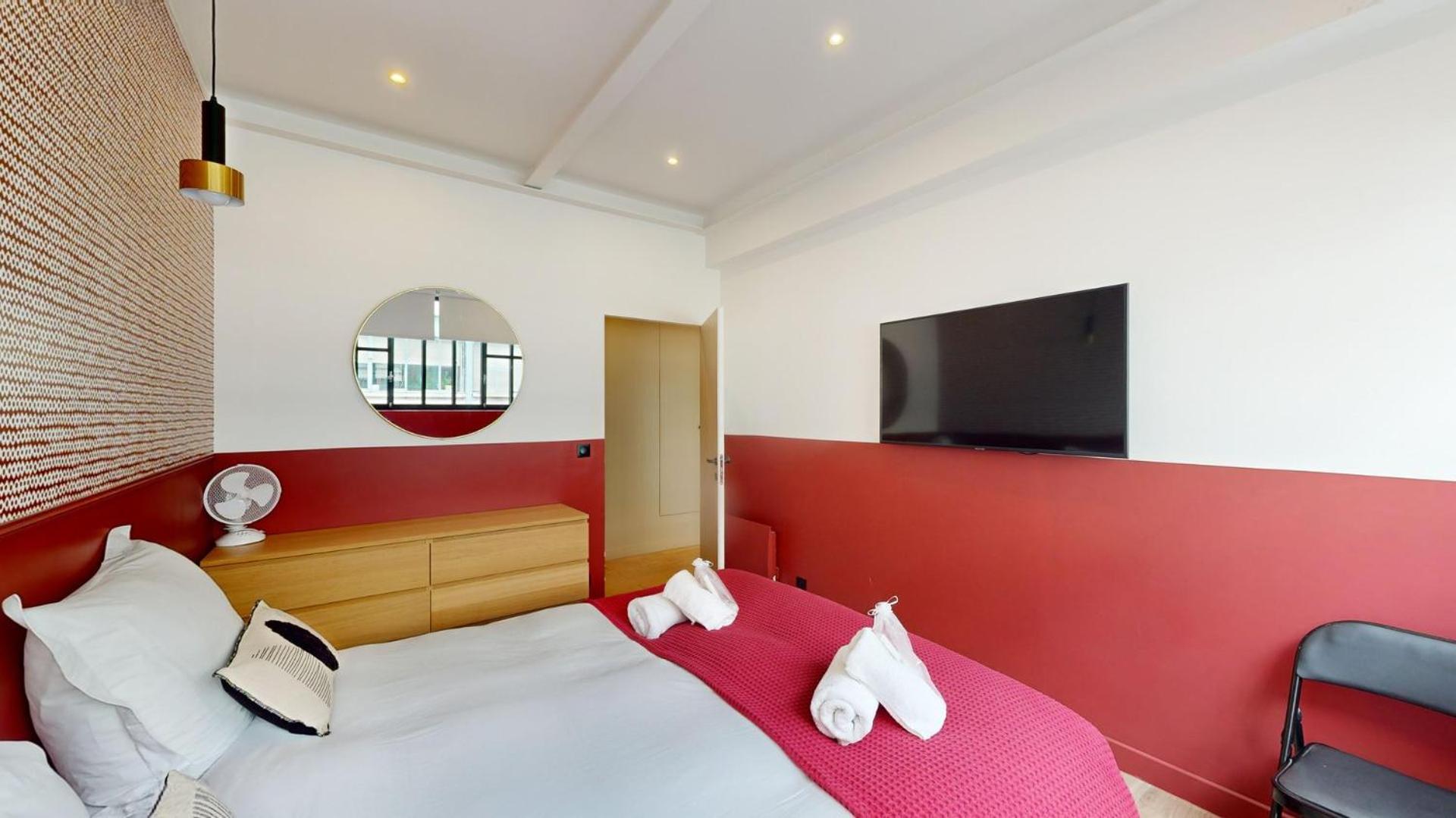 178 Cesar - Superb In Parijs